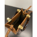 FENDI Logo embossed tortoiseshell portable crossbody cute